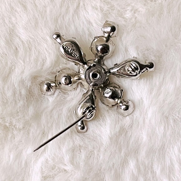 KRAMER|Vintage Snowflake Brooch Pin|Mark Kramer of NY|Clear Rhinestones|Signed - Picture 10 of 11